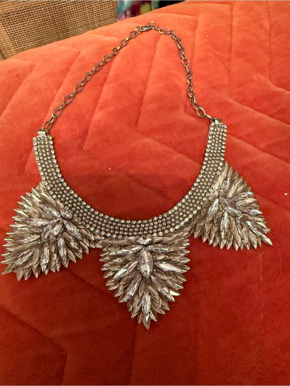 EUC Deepa Deepa Gurnani bib style necklace